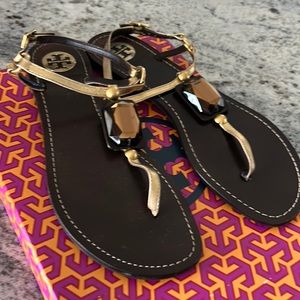 Size 8 Tory Burch gold metallic flat sandal